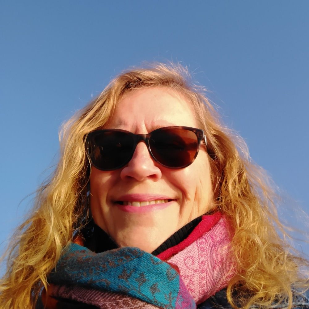 Meet your Posher, Pamela